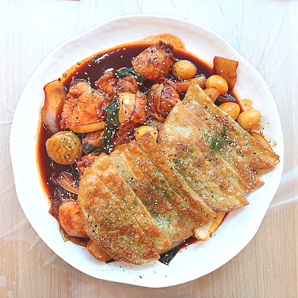 황궁찜닭 이미지