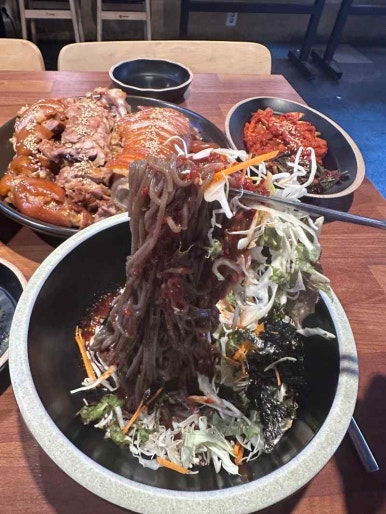정성족발보쌈 이미지