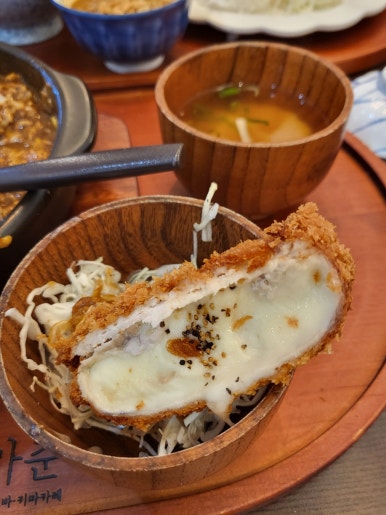 경우돈까스 이미지