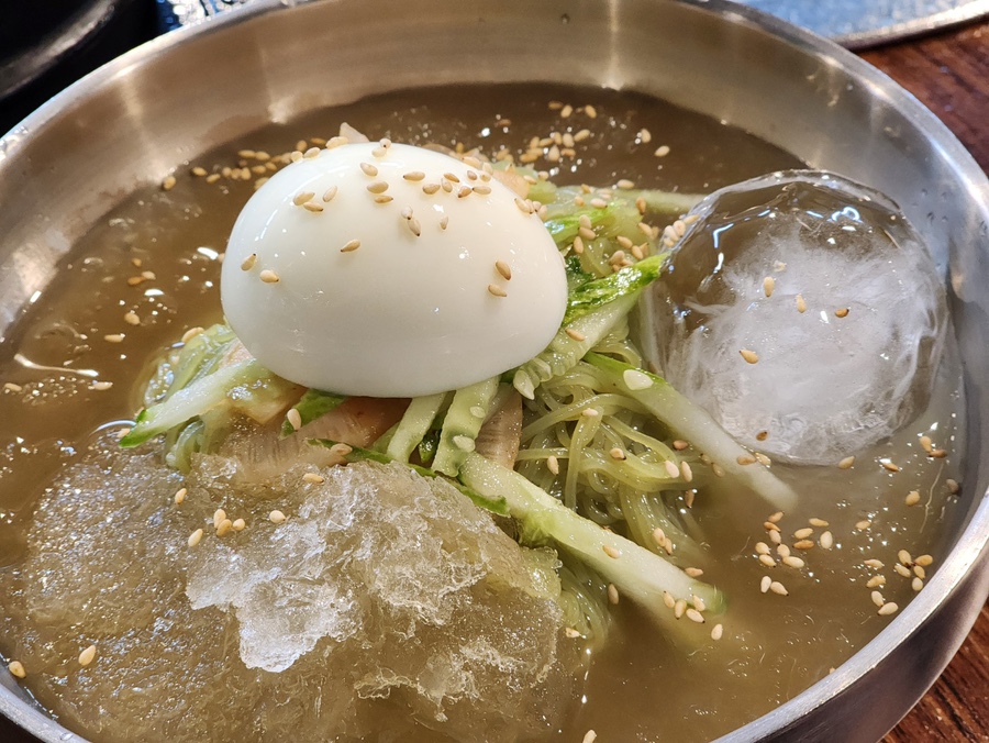 금빛한돈 이미지