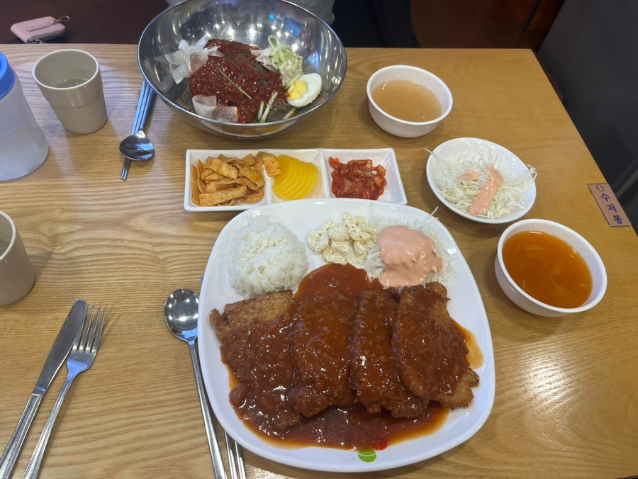 왕돈까스&왕냉면까치산역점 이미지