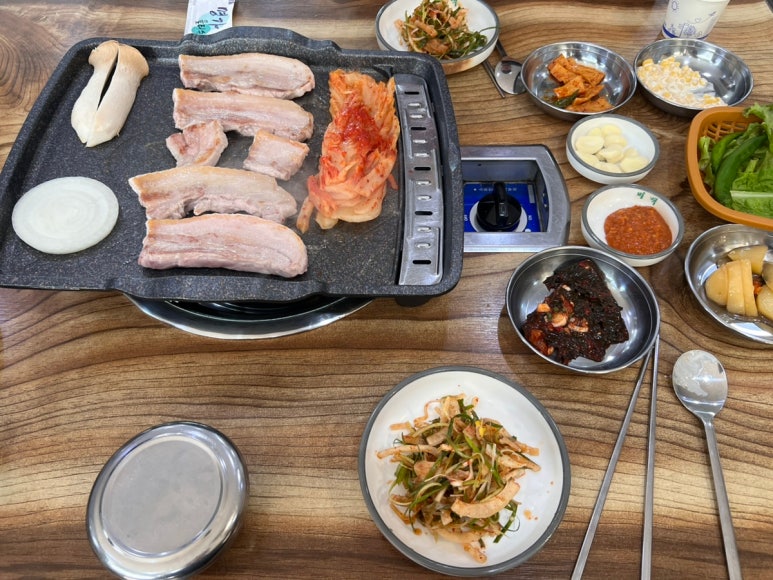 우리돈생돼지김치찌개 이미지