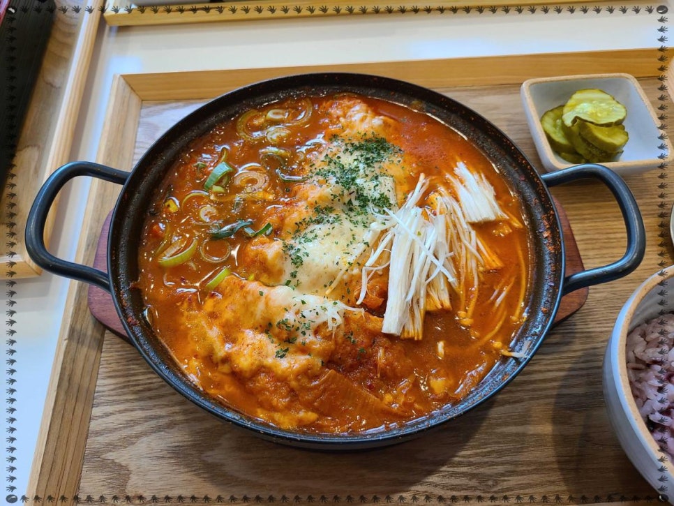 정성카츠 이미지