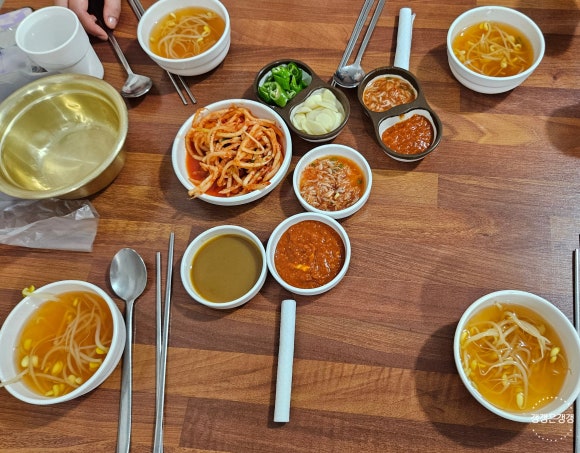 장터즉석왕족발 이미지