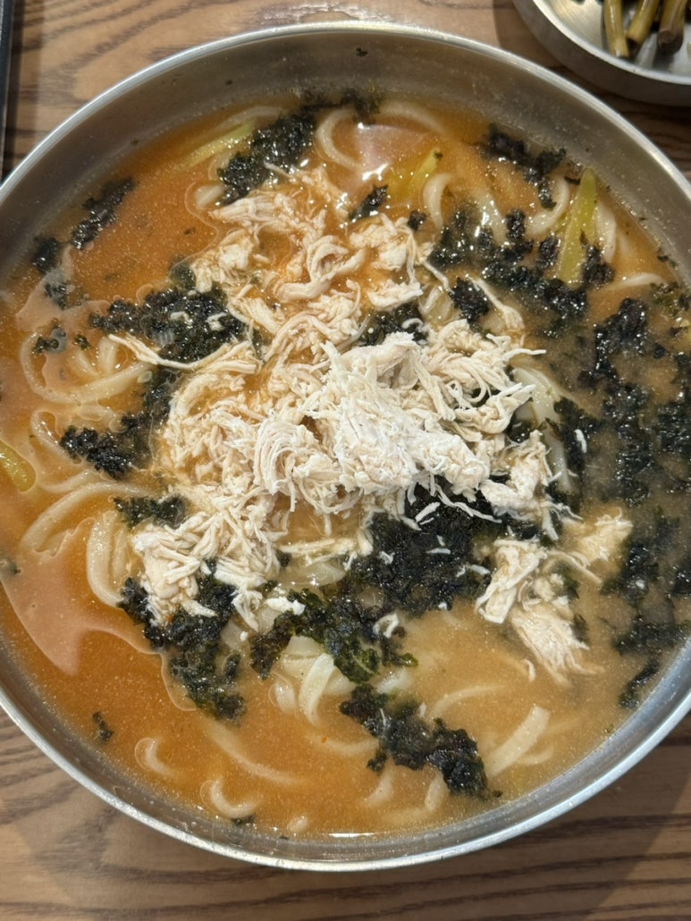 약전닭칼국수 이미지