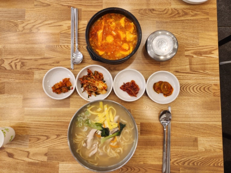 종가닭칼국수 이미지