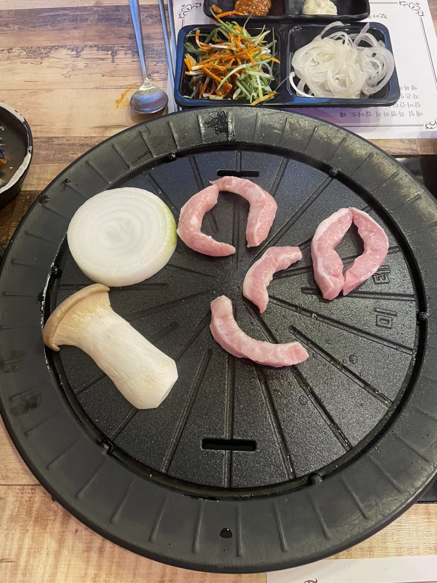 도담이돼지삼형제 이미지