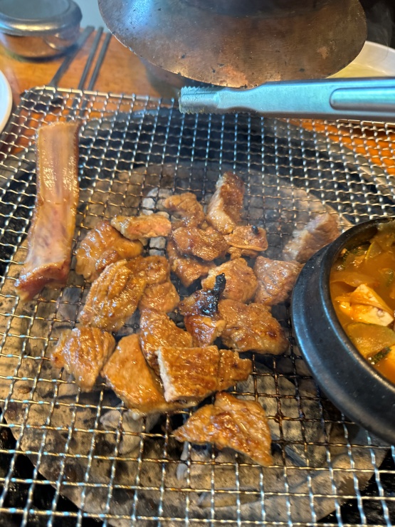 굴다리숯불돼지갈비 이미지