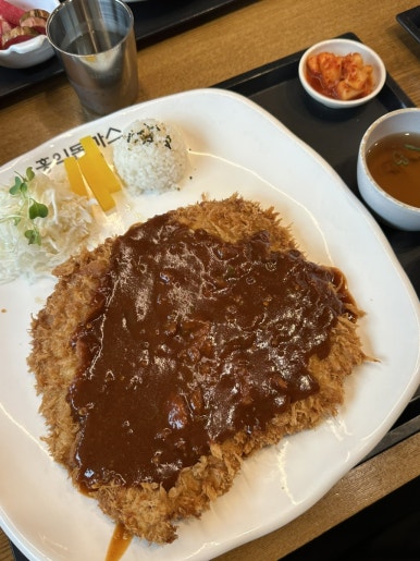 홍익돈까스 서산점 이미지