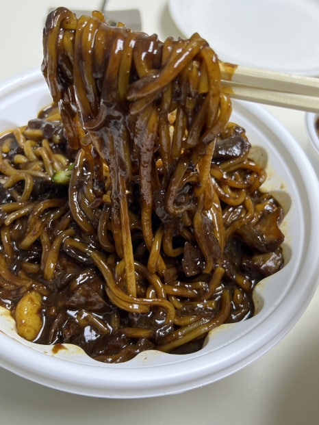 까치반점 이미지