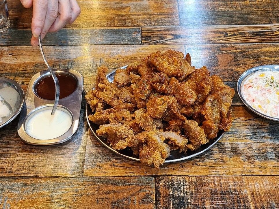 깡돼후깡통시장돼지후라이드 이미지