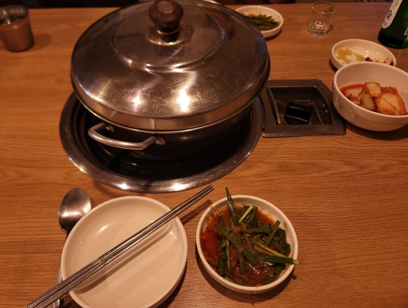 인하 닭한마리 이미지