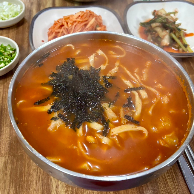 속초항아리보쌈 이미지