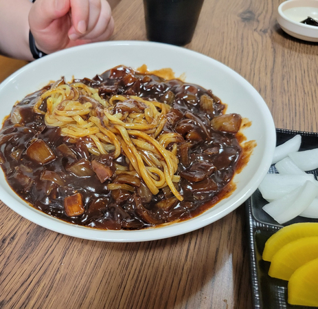 삼삼반점 이미지