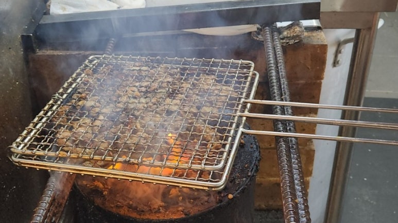 반달연탄석쇠불고기 이미지