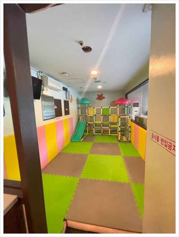 굴다리숯불돼지갈비 이미지