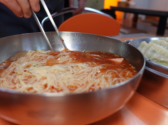 밀면 이미지