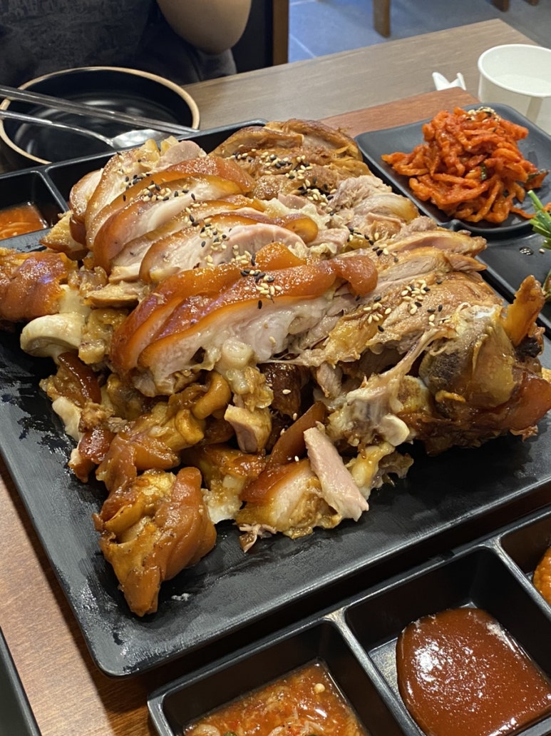수라상왕족발 이미지