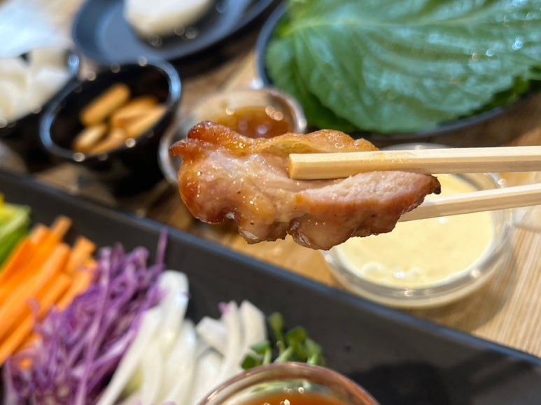 밤은짧고요순살은맛있고맥주는차가워요 이미지