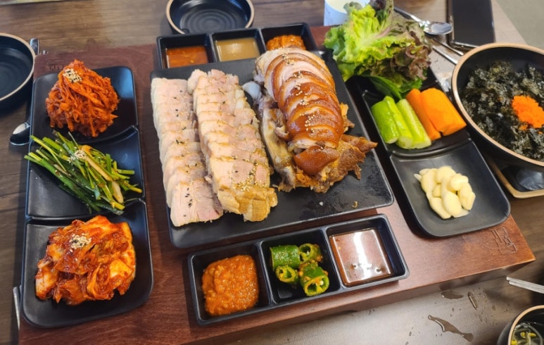 귀한족발 이미지