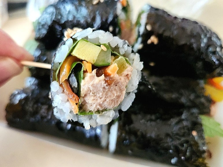 어른이 되고 싶은 꼬마김밥 이미지