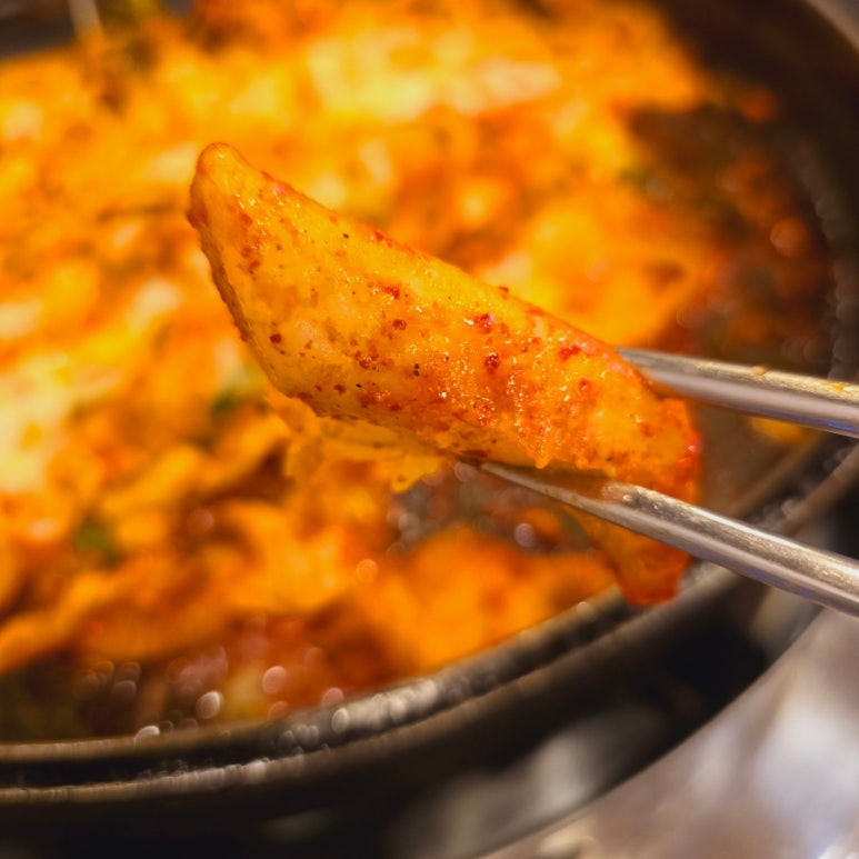 춘천날으는닭갈비 이미지