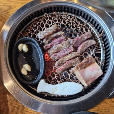 참나무 숯왕갈비 이미지