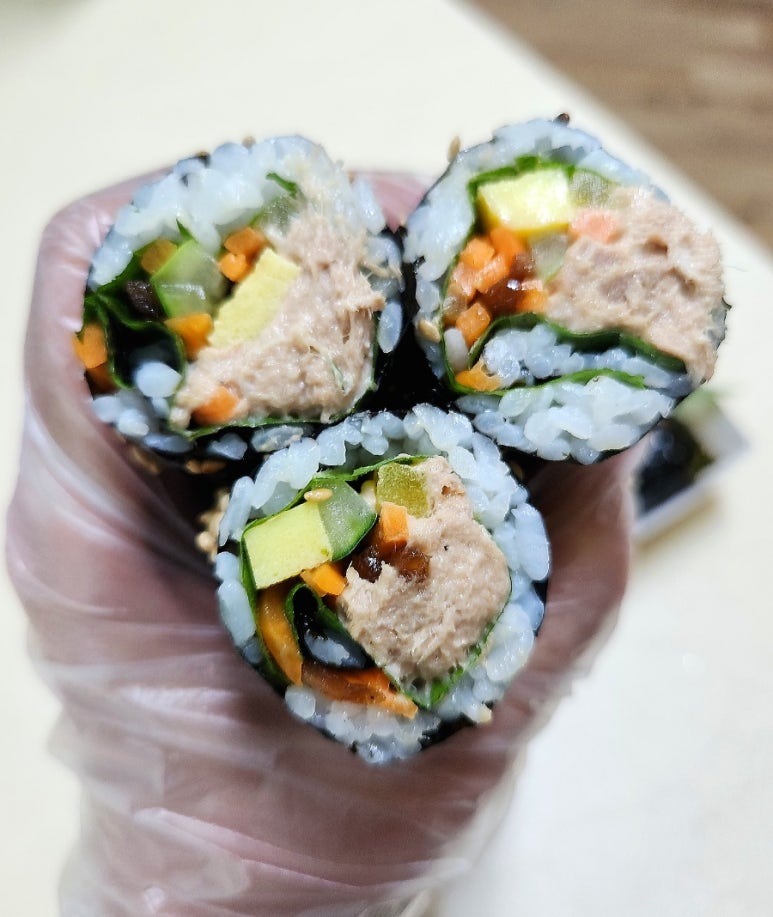 어른이 되고 싶은 꼬마김밥 이미지