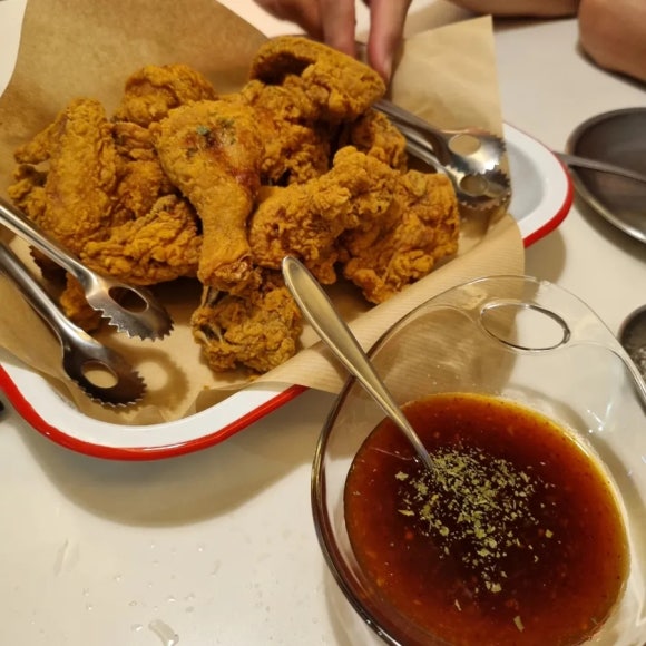 정직한통닭삼도점 이미지