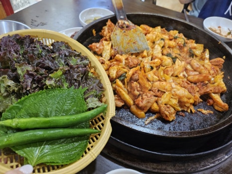명봉닭갈비막국수 이미지