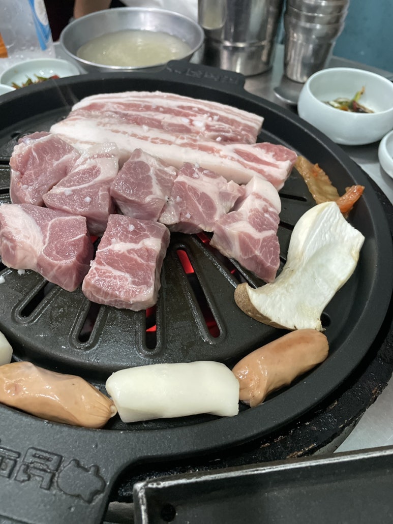 넙딱집 이미지