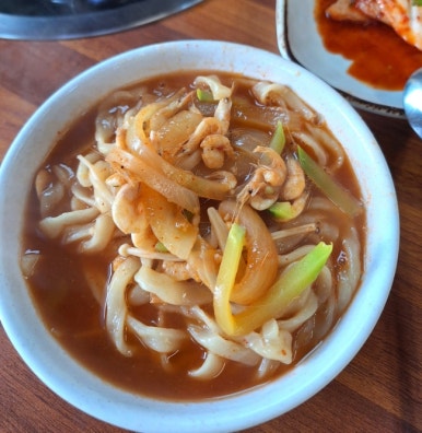 영천닭칼국수 이미지