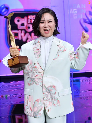 준이컴퍼니 이미지