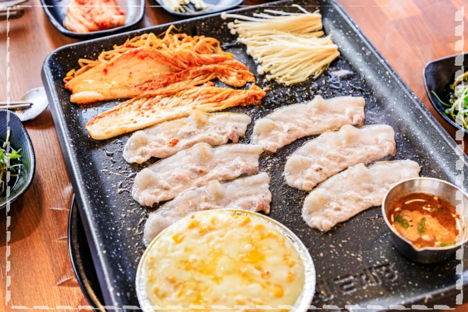 윤가네흑돼지대패삼겹살제주함덕흑돼지 이미지