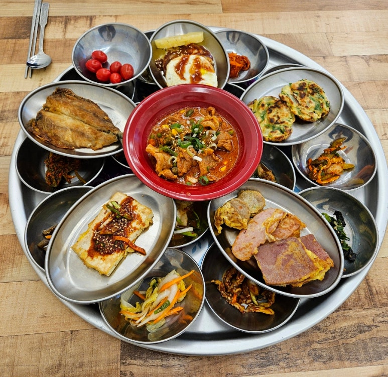 은쟁반식당 여수본점 이미지