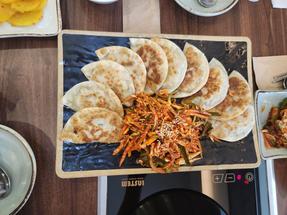 맑은이소만두 이미지