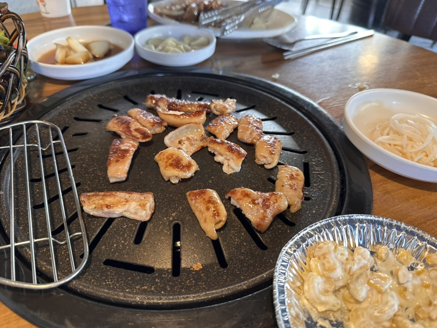 감삼돼지 이미지