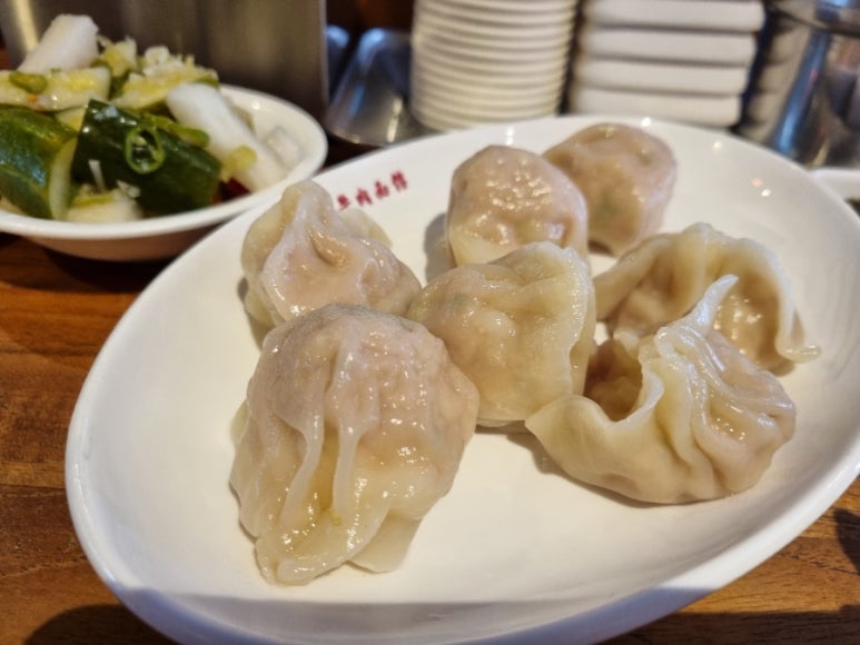 엄지우육면관 이미지