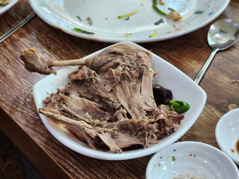 삼백년누룽지백숙 이미지