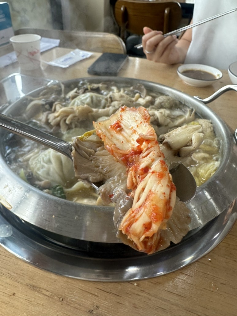 유량골버섯만두전골 이미지