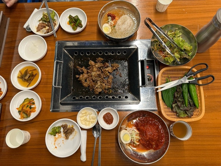 반달연탄석쇠불고기 이미지