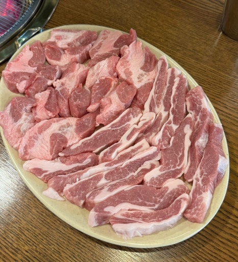 뒷고기전문점 참숯불뭉티기 이미지