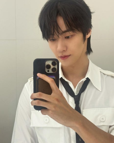 웅성웅성 이미지