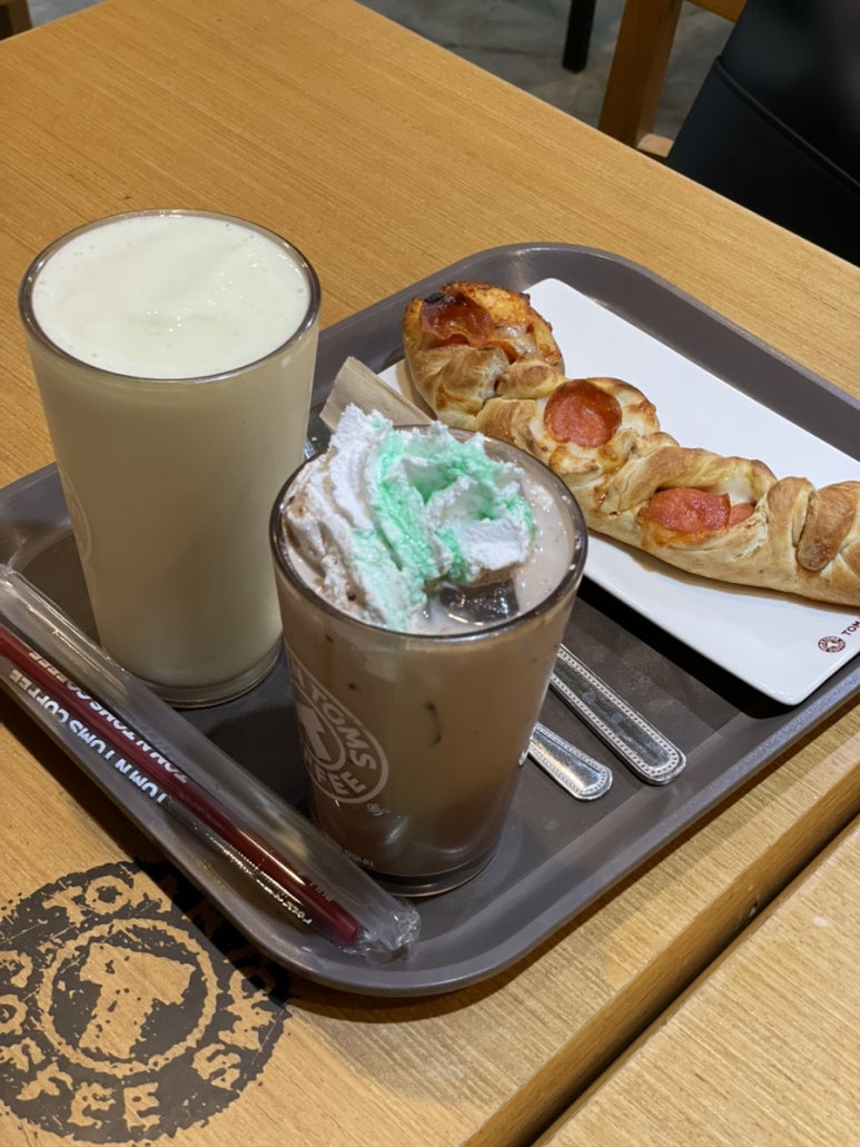 탐앤탐스군자역점 이미지