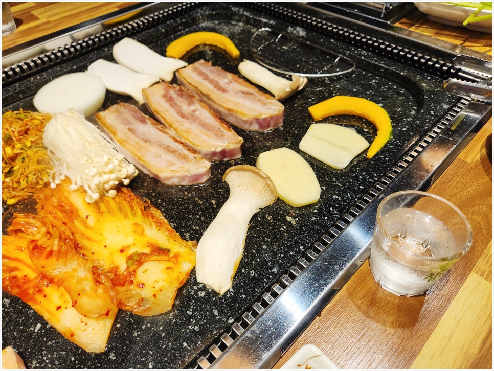 온달집미나리생삼겹오리 이미지