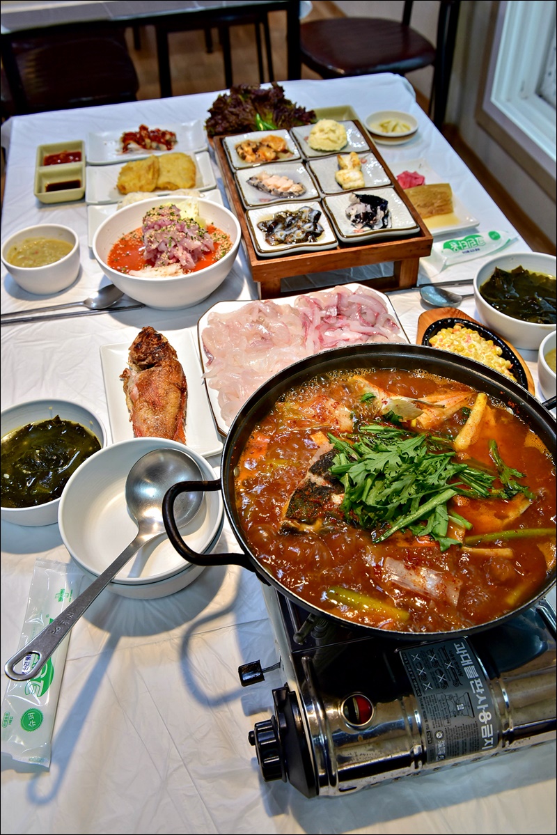 행운의횟집 이미지