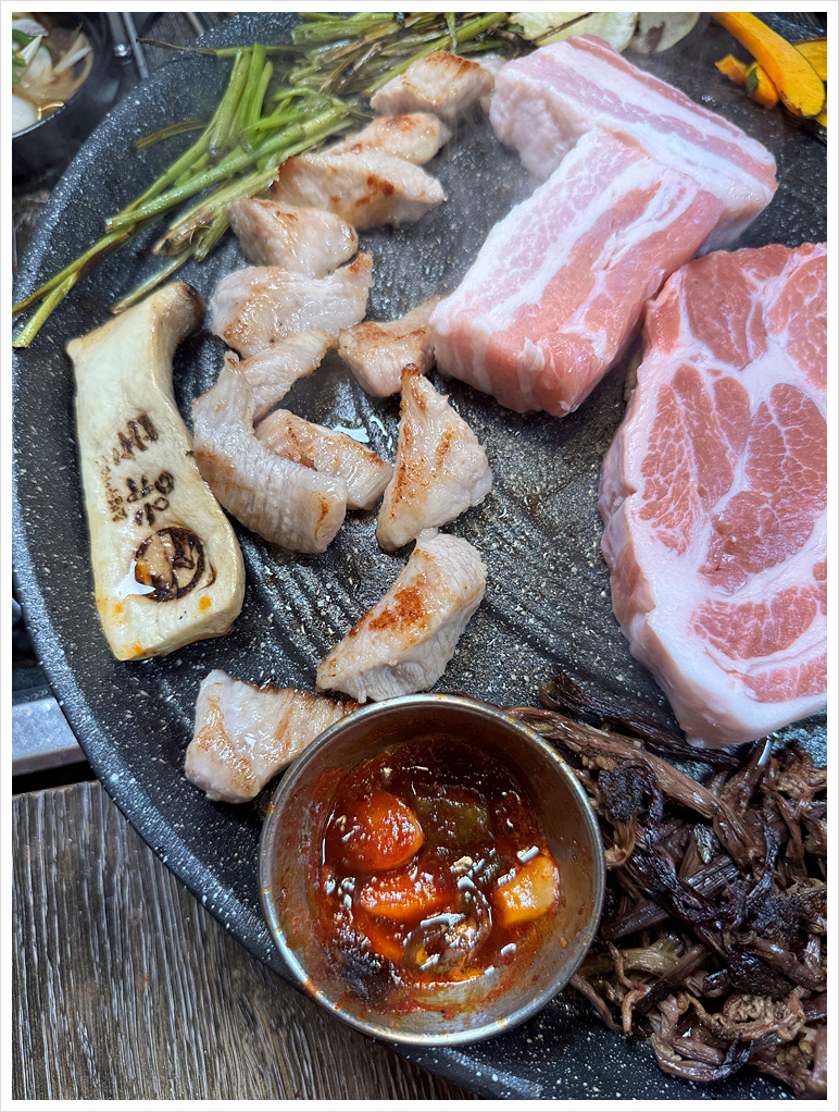향돈 이미지