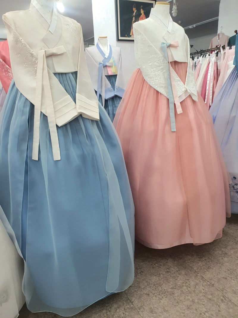 연리지한복 이미지