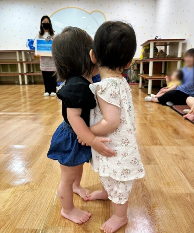 더빡센 이미지