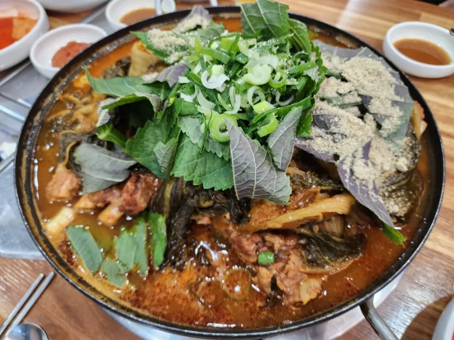조마루뼈다귀해장국 이미지